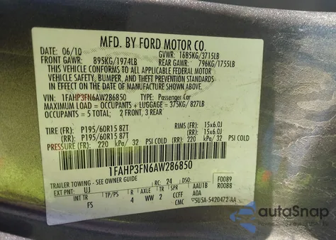 2010 Ford Focus Se z USA, uszkodzony, nr VIN 1FAHP3FN6AW286850